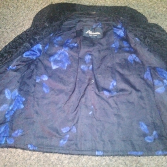 B. Weinstein women's coat - size Med - Picture 4 of 5